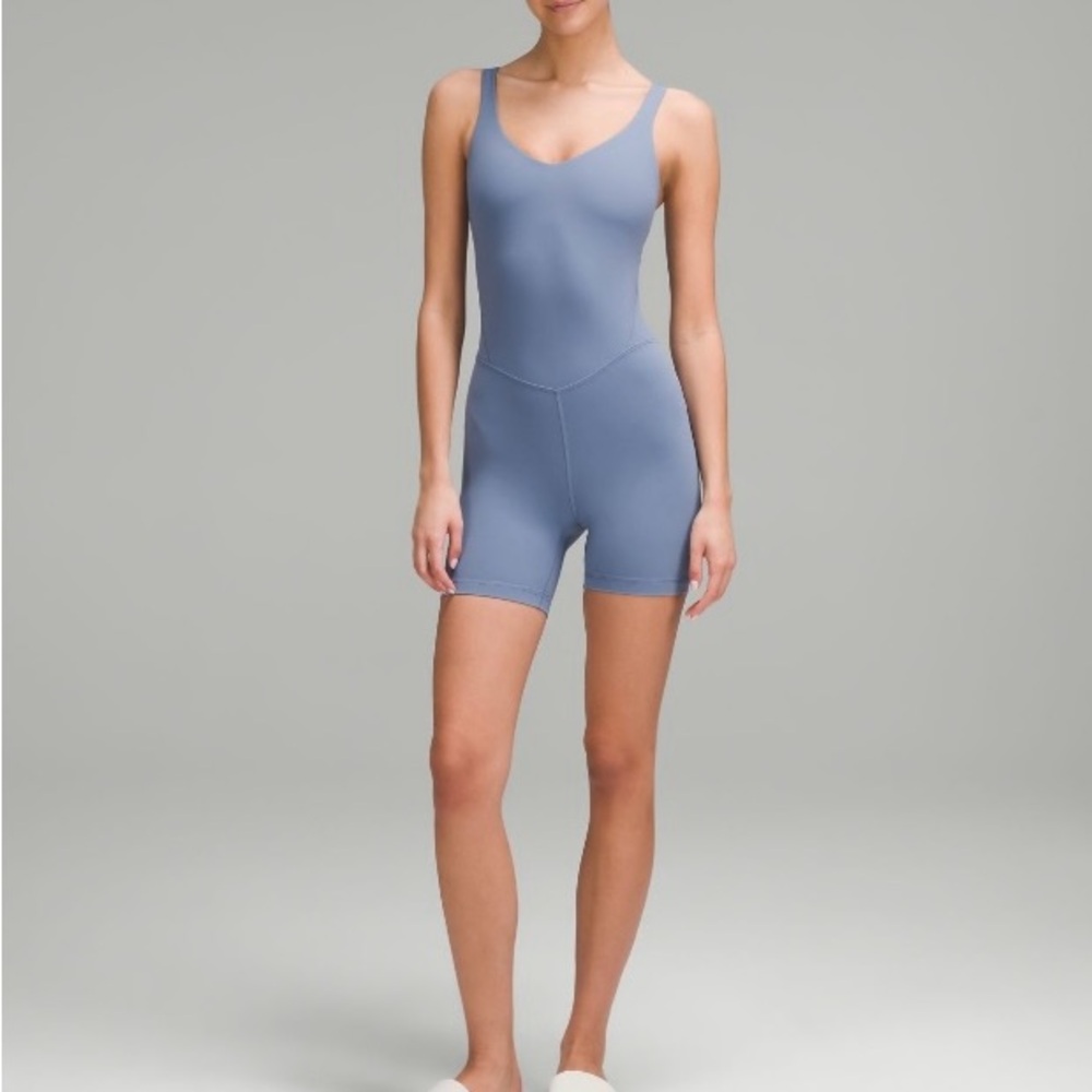 NWT SOLD OUT Lululemon Align Bodysuit, 6 in in Oasis Blue